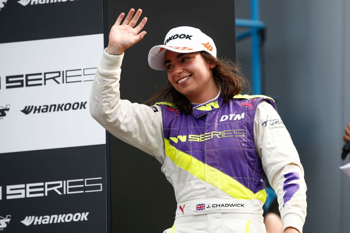 Williams Pertahankan Jamie Chadwick Sebagai Pembalap Pengembang